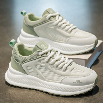 Sports shoes for women with breathable mesh upper and stable profile sole