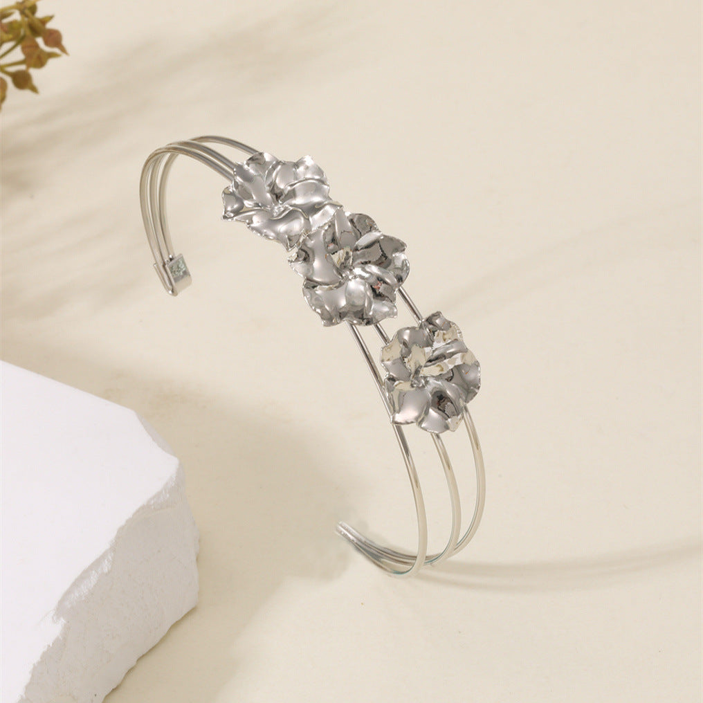 Women Open Bangle with Artistic Flower Motif Tom Cottons