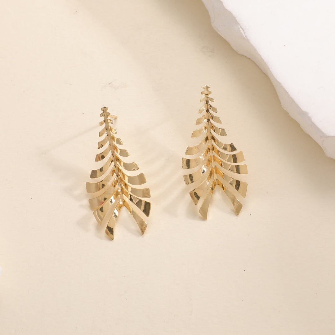 Women Hanging Earrings in Elegant Leaf Design Tom Cottons