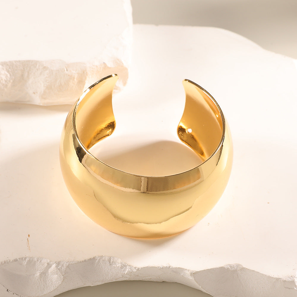 Women Open Bangle with Artistic Relief Design Tom Cottons
