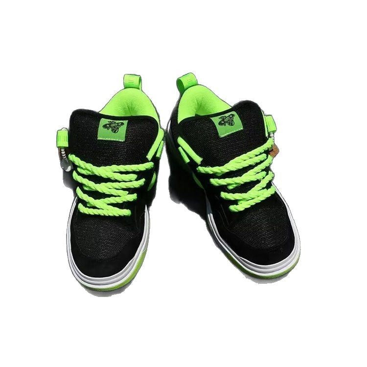 Women urban sneakers with innovative lacing and extra cushioning sole