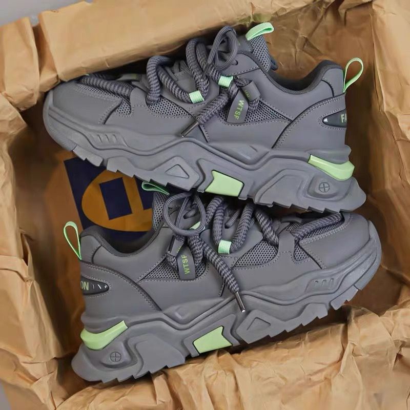 Thick sports shoes for women with innovative details