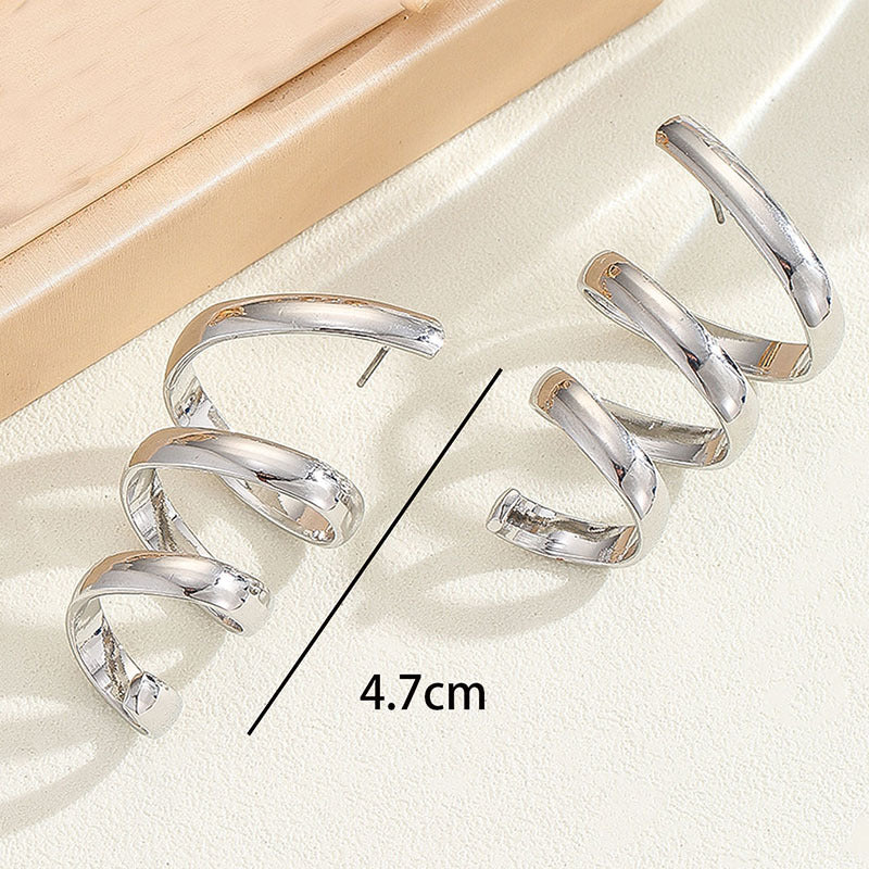 Women's Hanging Earrings with Elegant, Curved Design Tom Cottons