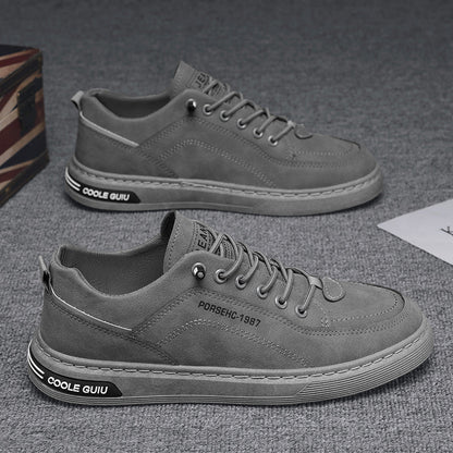 Women's sports sneakers
