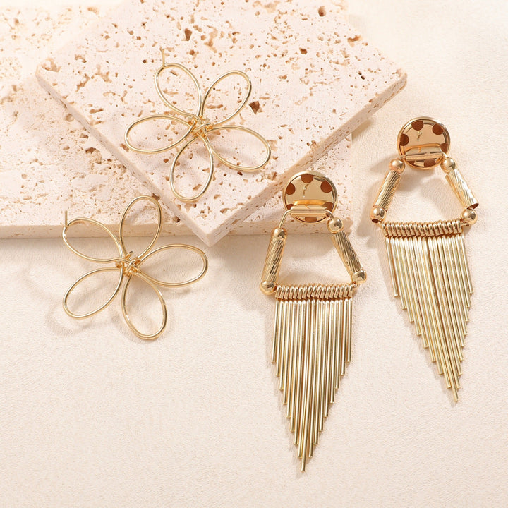 Ladies Hanging Earrings in Artistic Flower Design Tom Cottons