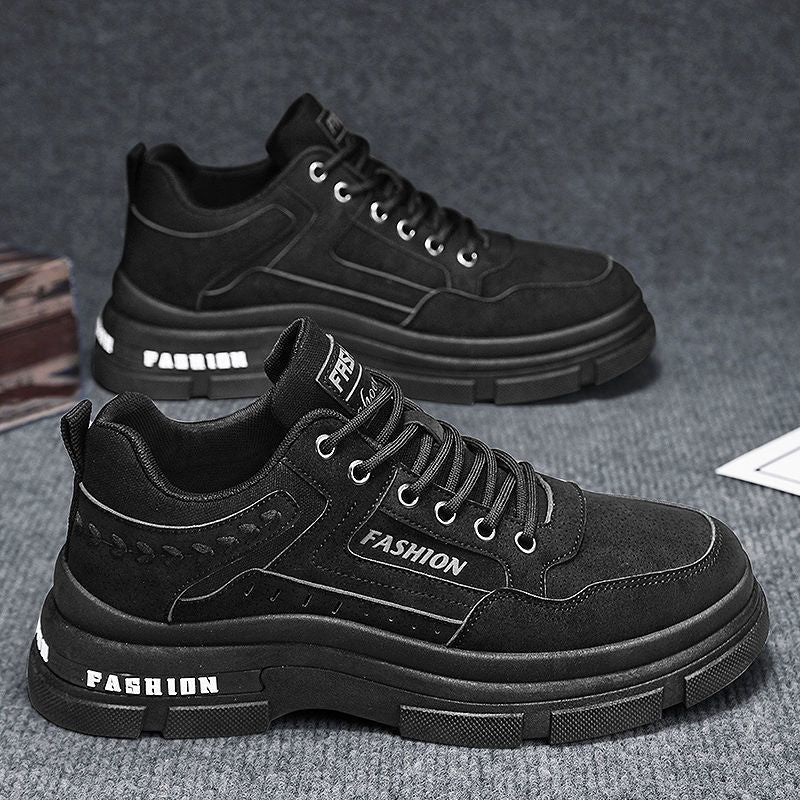 Fashion sneakers for women with reinforced sole and breathable inserts