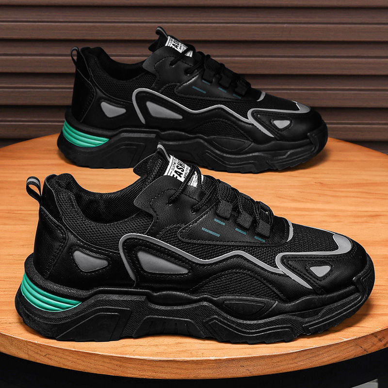 Women's sports shoes with breathable mesh upper and cushioned interior