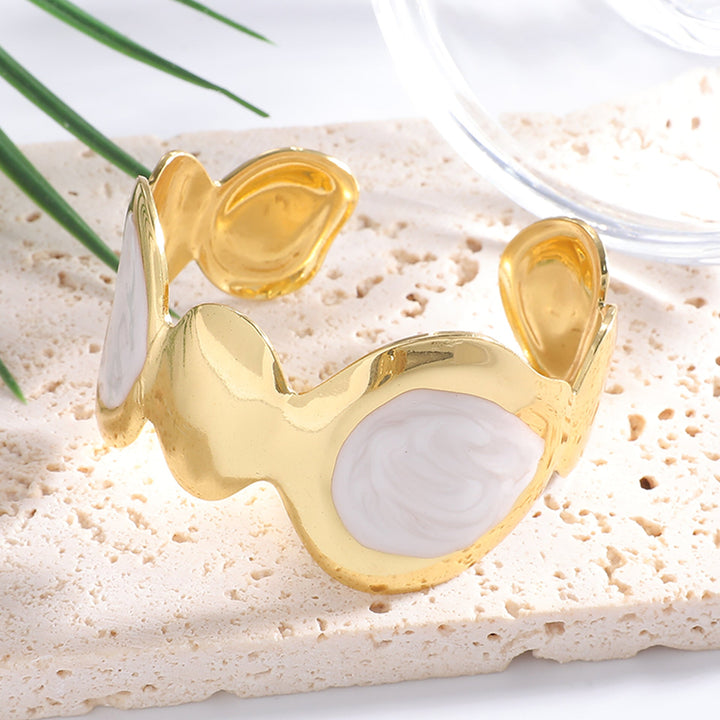 Ladies Open Bangle with Artistic, Curved Design Tom Cottons