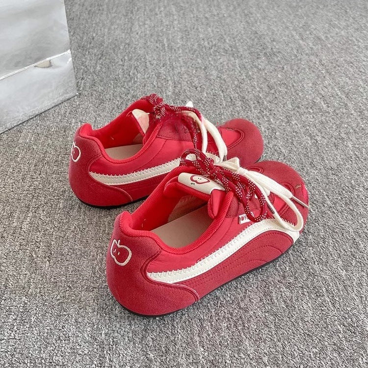 Women's sporty sneakers with innovative lacing and colorful design