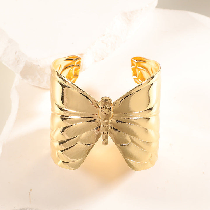 Women Open Bangle with Artistic Relief Design Tom Cottons