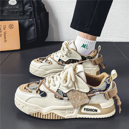Women's sporty sneakers with innovative quick-lacing system