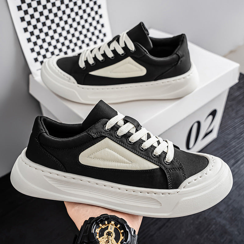 Women's sports shoes with modern design