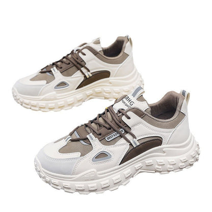 Women's sporty sneakers with comfortable cushioning elements and trendy design