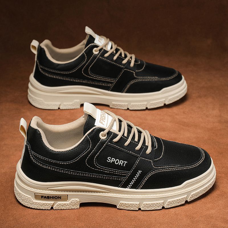 Women's sporty sneakers with non-slip sole and breathable construction