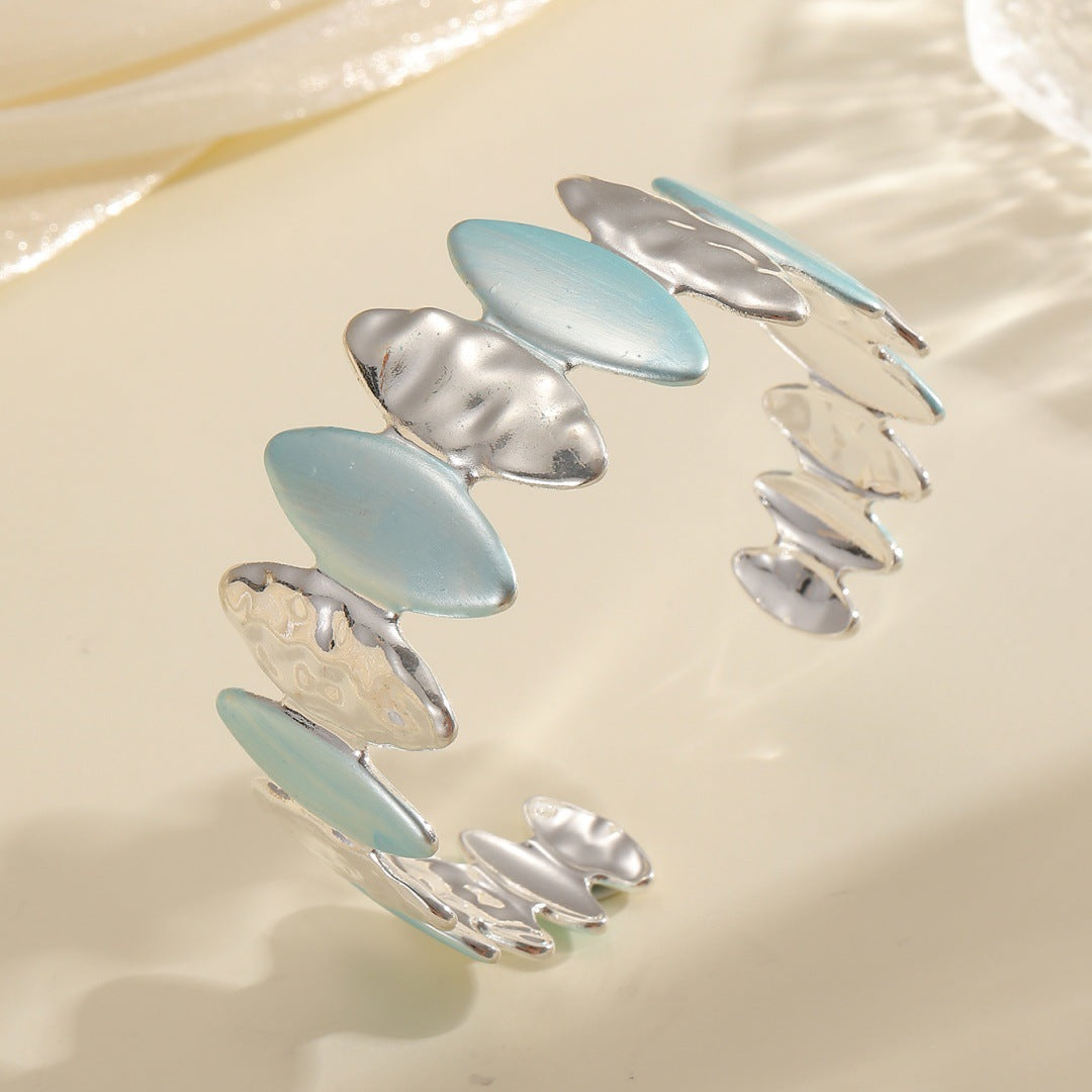 Women Open Bangle with Unique Textured Design Tom Cottons