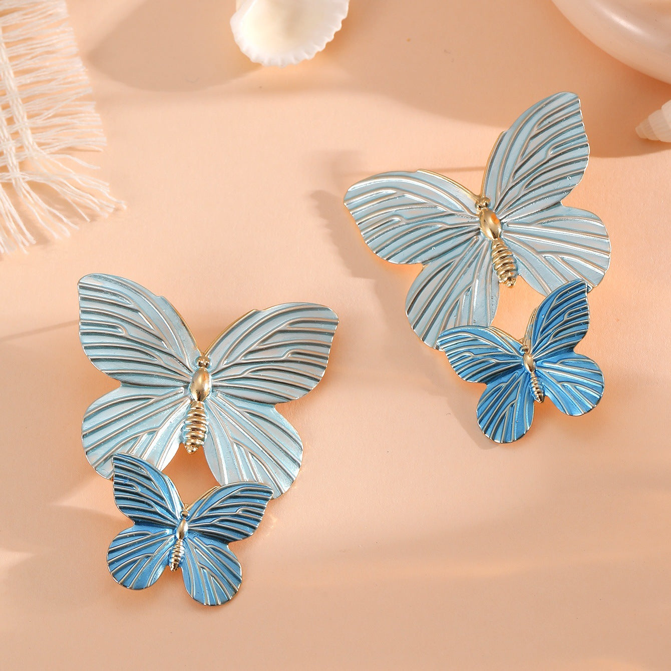 Ladies' brooches in elegant butterfly design Tom Cottons
