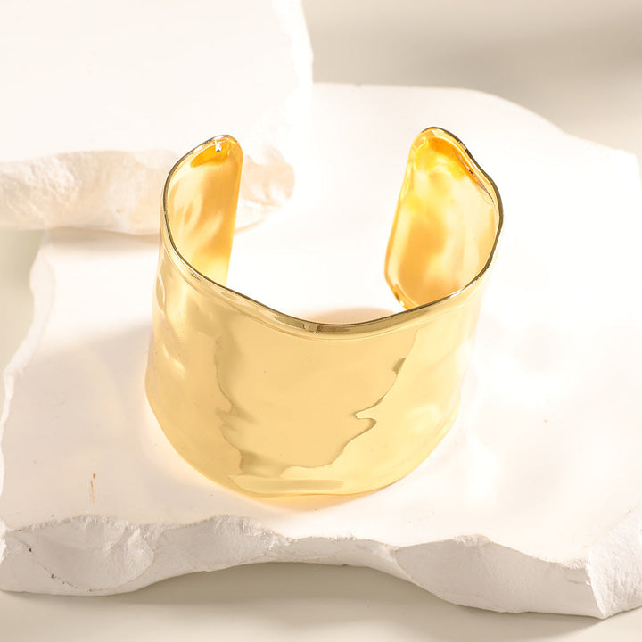 Women Open Bangle with Artistic Relief Design Tom Cottons