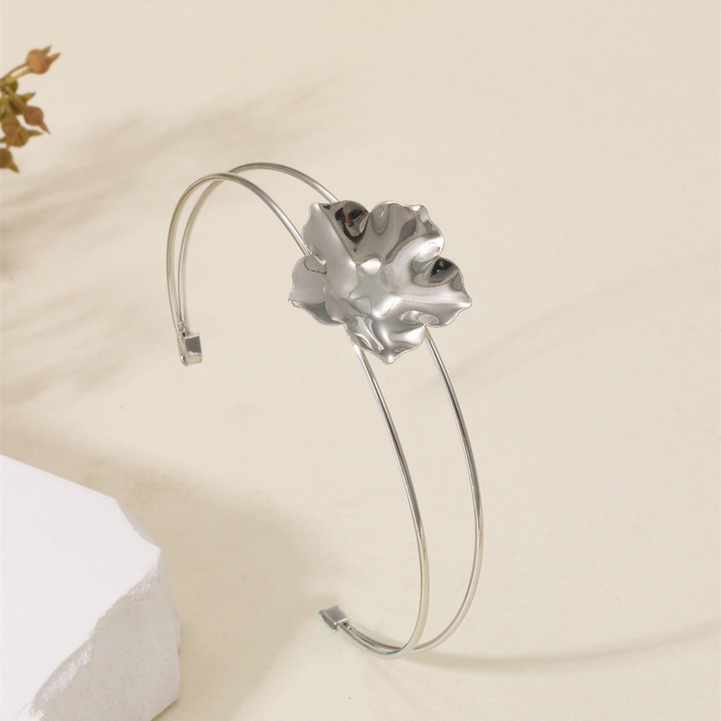 Women Open Bangle with Artistic Flower Motif Tom Cottons