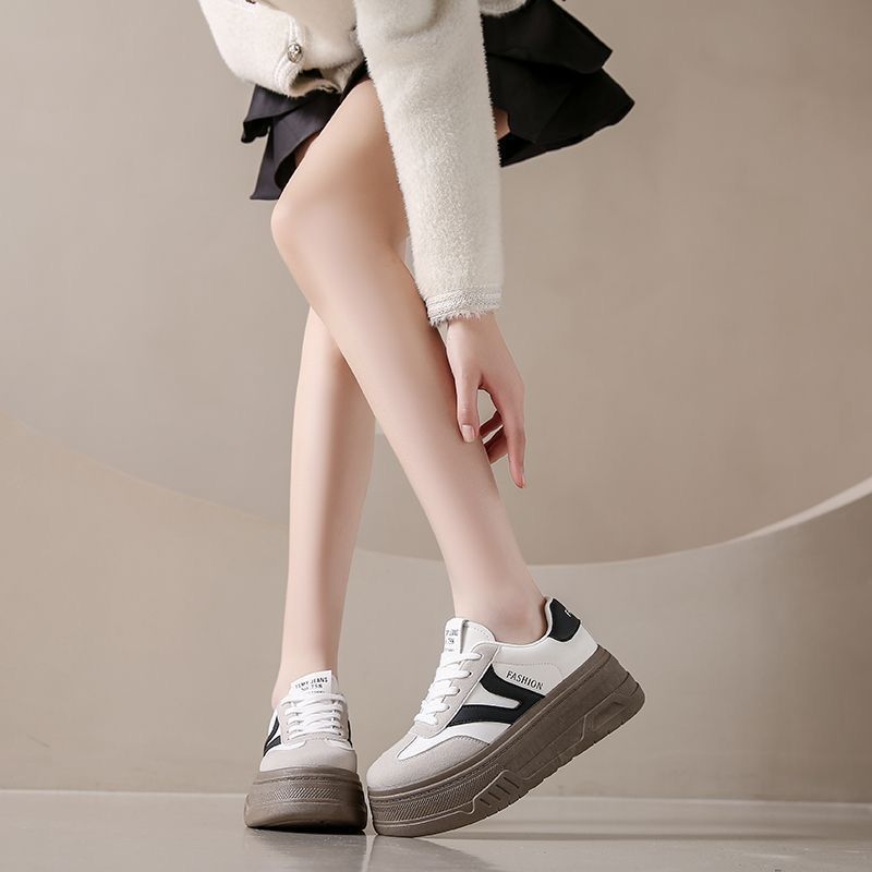 Ladies Platform Sneaker with Fashionable Decoration