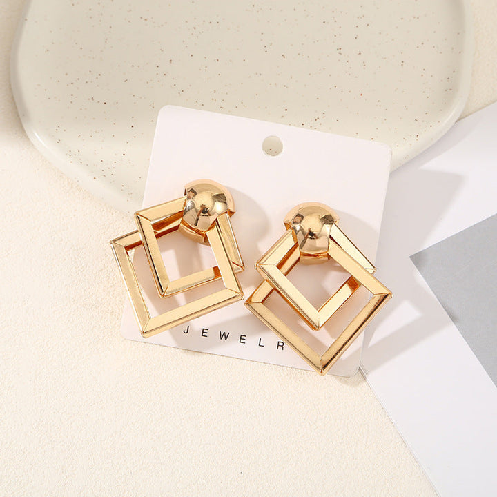 Women's Hanging Earrings with Square Design and Glossy Surface Tom Cottons