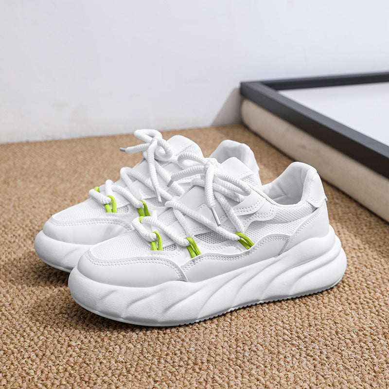Women's sporty sneakers with innovative lacing technology and ultra-light design
