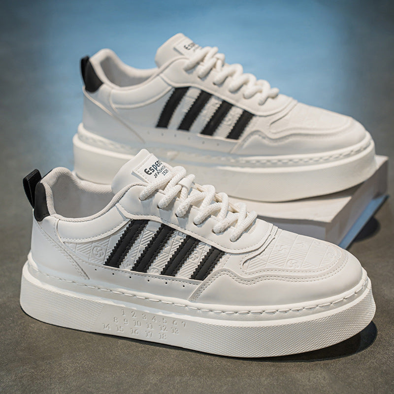 Women's sneakers in trendy retro design with cushioned sole
