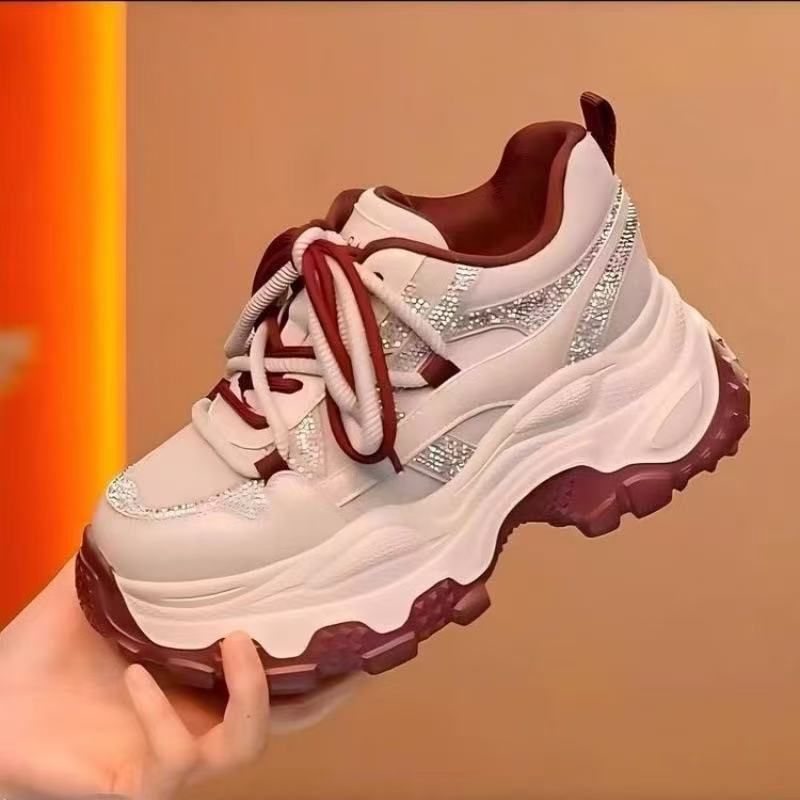 Women's sporty sneakers with eye-catching cushioning and glittering accents