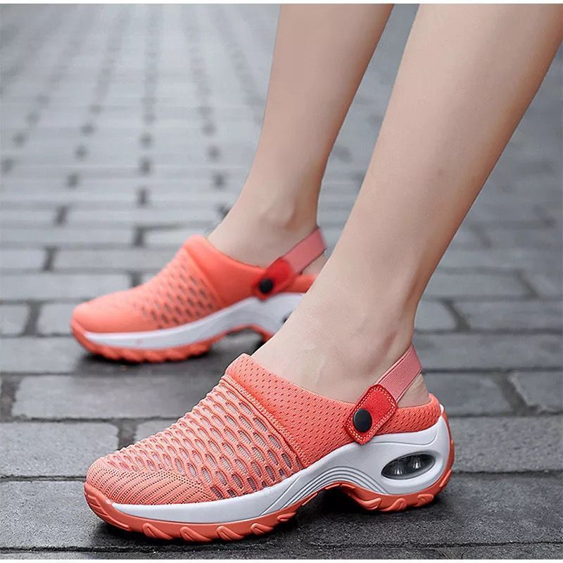 Women's breathable Slip-On sneakers with fashionable mesh design