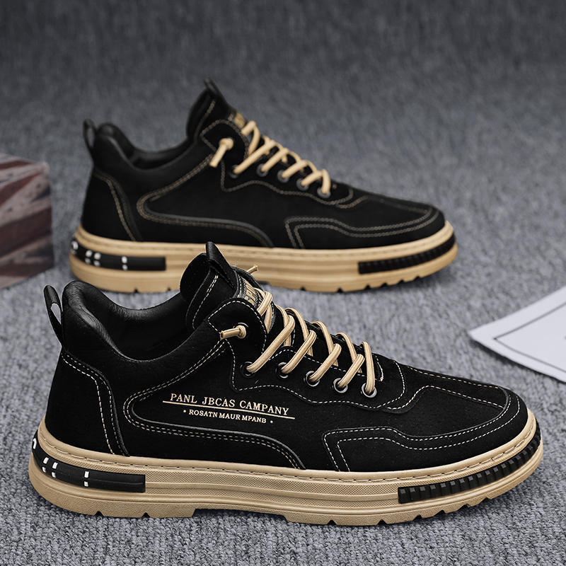 Women's sporty and comfortable sneakers with a robust profile