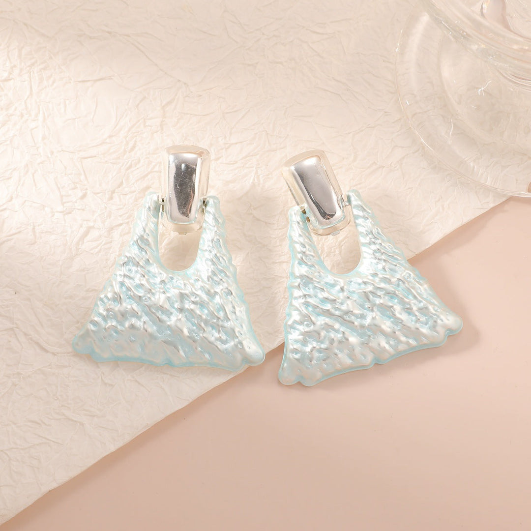 Women's earrings in artistic design Tom Cottons