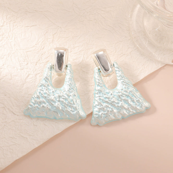 Women's earrings in artistic design Tom Cottons