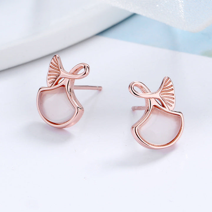 Women's earrings in elegant whale fin design Tom Cottons
