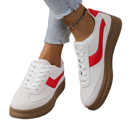 Women's sporty sneakers with stylish color contrast and slip-resistant sole