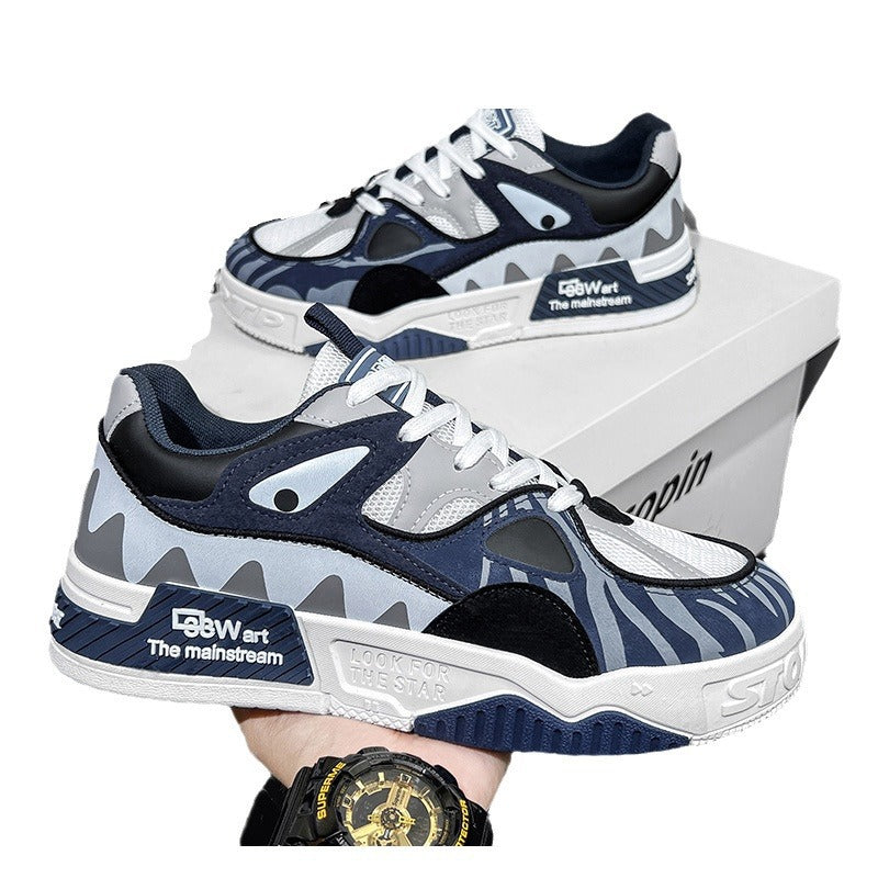 Women's sports sneakers