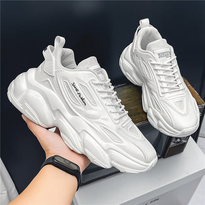 Women's sporty sneakers with innovative cushioning technology and breathable mesh upper