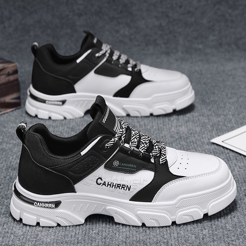 Women’s sporty sneakers with comfortable cushioning system and durable upper material