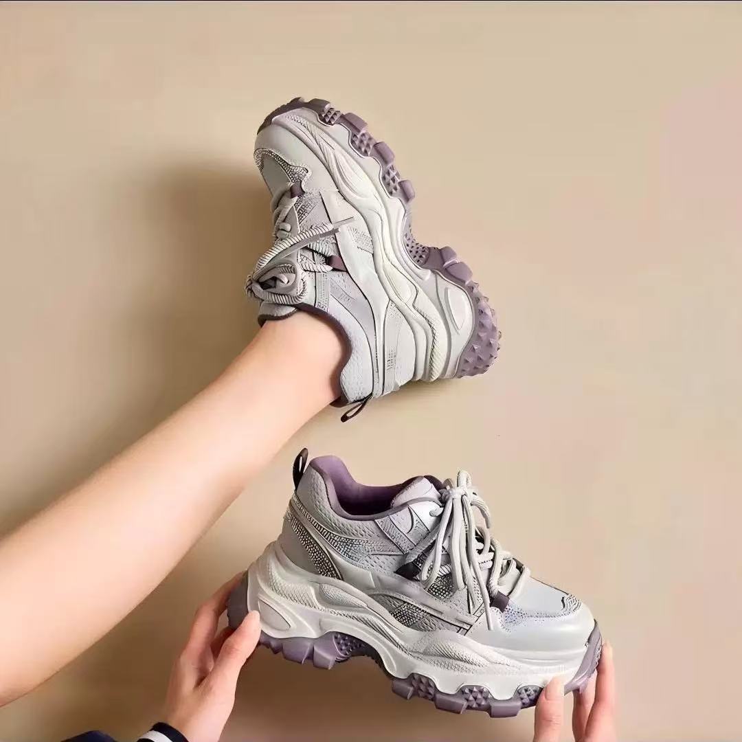 Women Trendy Chunky Sneakers with double cushioning and breathable mesh upper