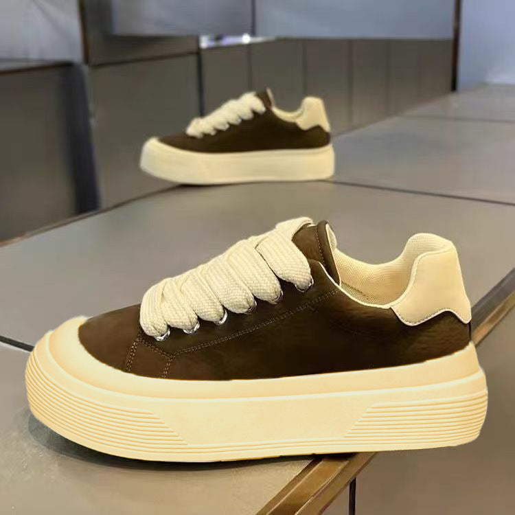 Women Trendy Sneakers with reinforced heel area and non-slip sole