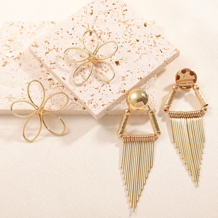 Ladies Hanging Earrings in Artistic Flower Design Tom Cottons