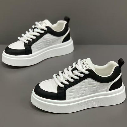 Elegant women's sneakers with cushioned sole and exceptional comfort when wearing.