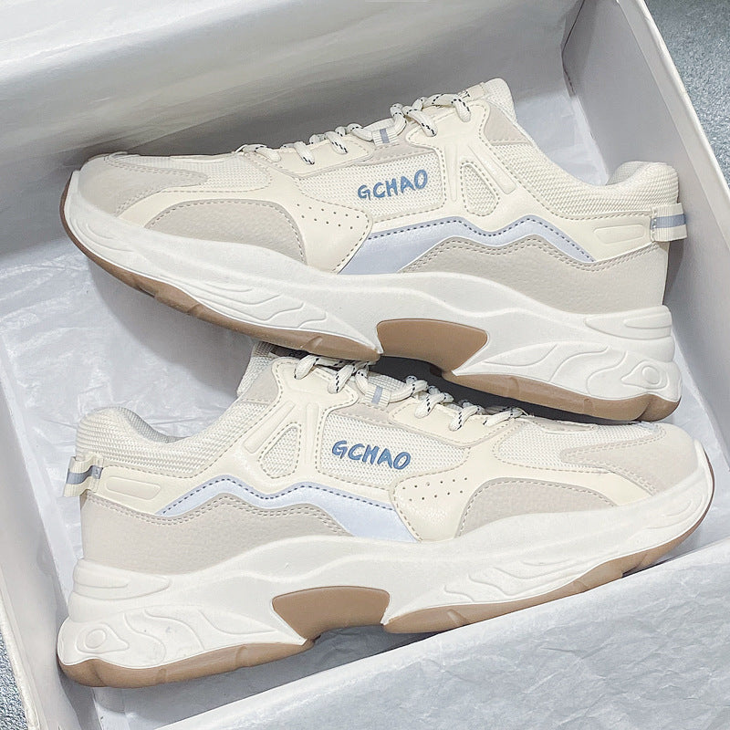 Women's sports shoes with breathable inserts and flexible sole