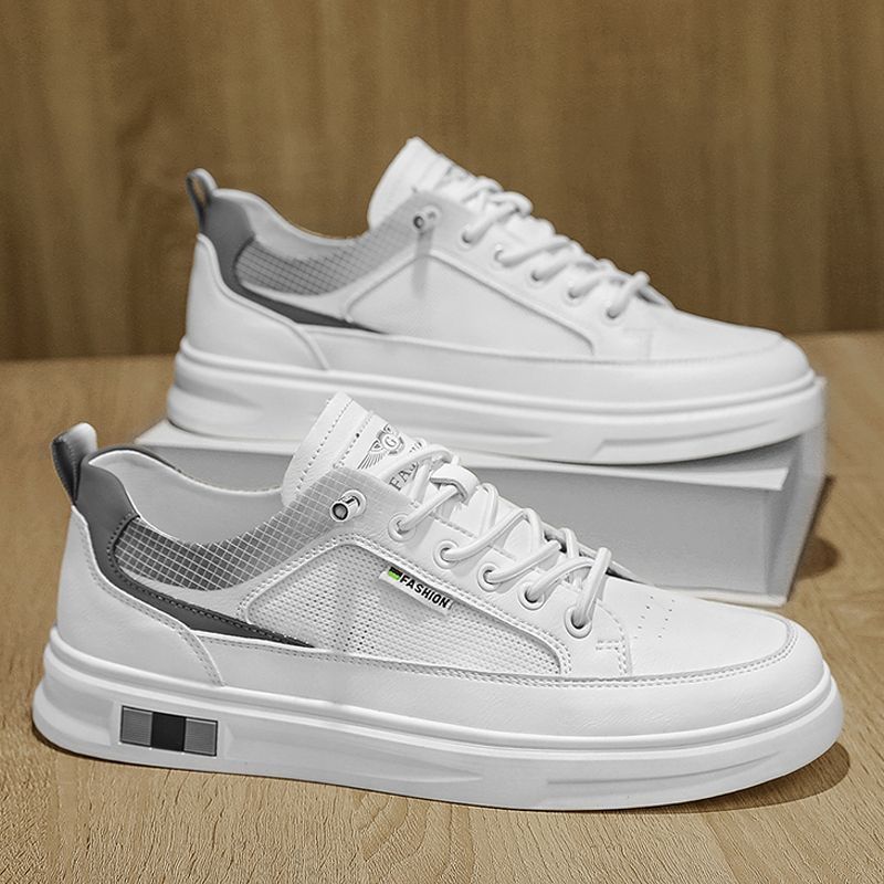 Women's sporty sneakers with breathable mesh upper and innovative cushioning technology