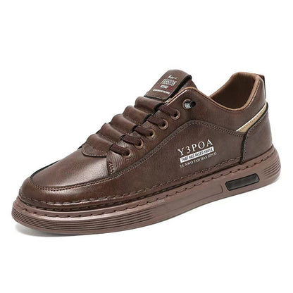 Women’s fashionable sneakers with innovative cushioning system and non-slip sole