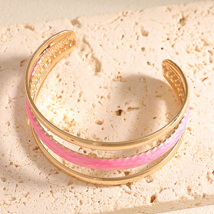 Women Open Bangle with Artistic Relief Design Tom Cottons