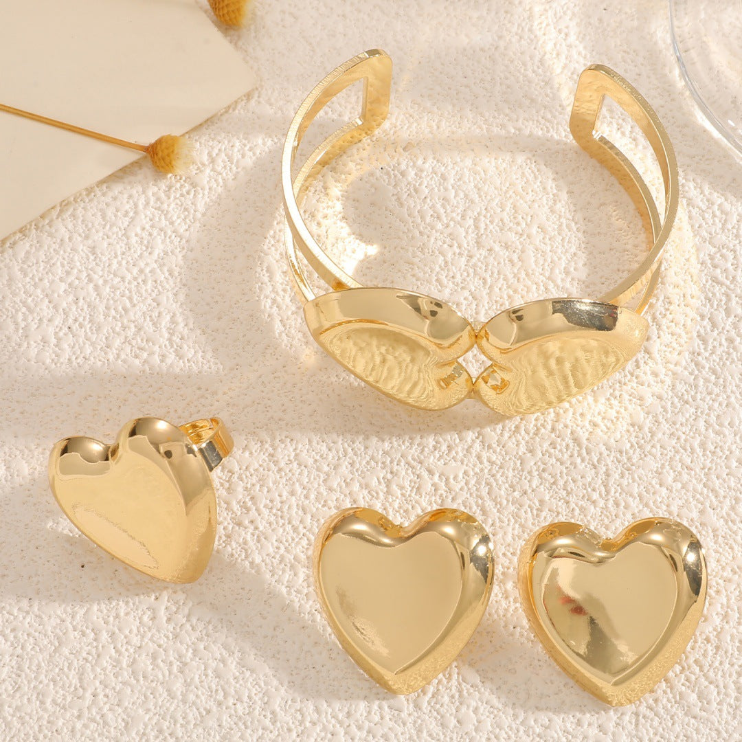 Women's Open Bangle with Elegant Heart Shape Tom Cottons