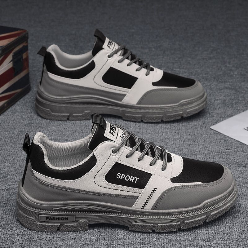 Women's sporty sneakers with non-slip sole and breathable construction