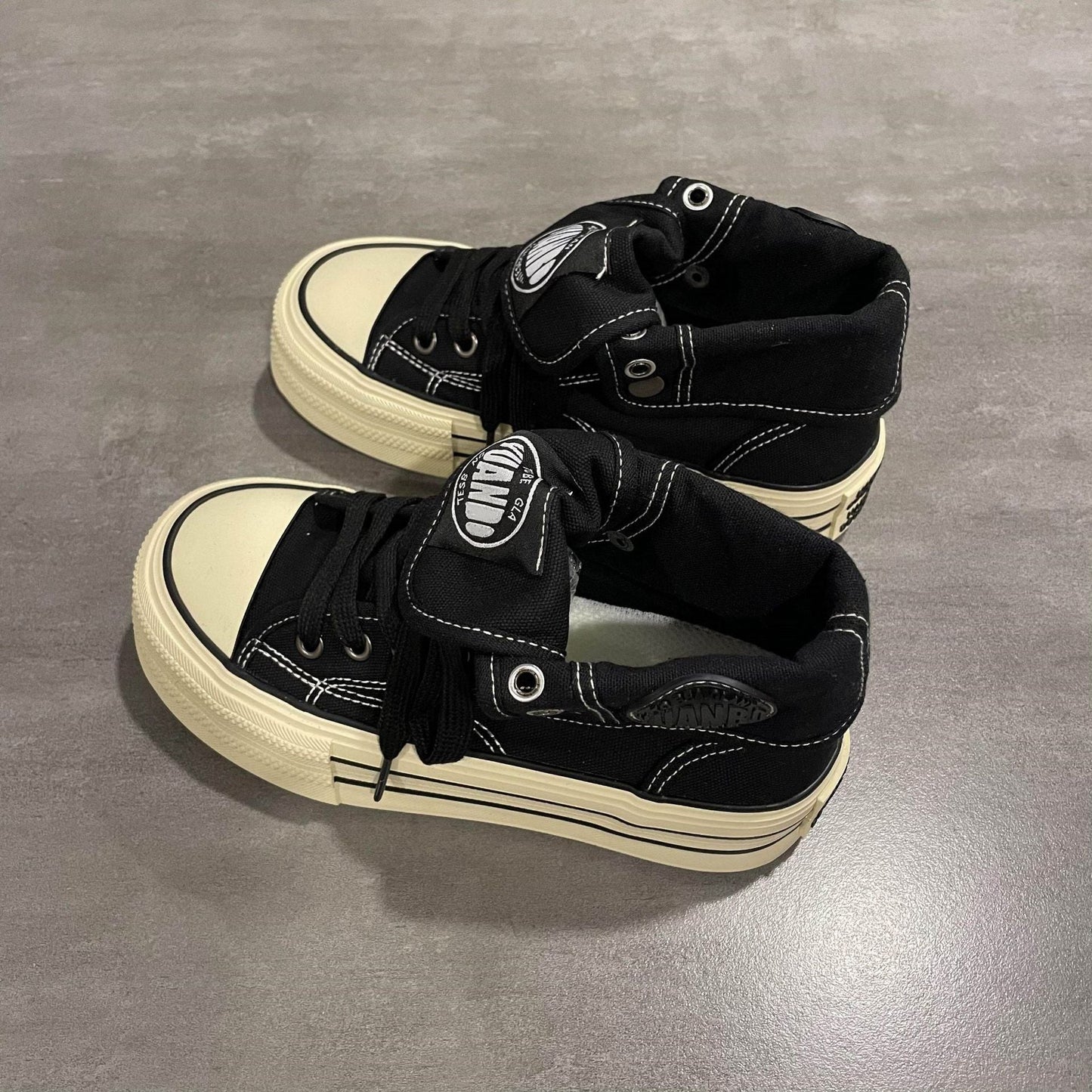 Women's High-Top Sneakers with Thick Rubber Sole and Side Zipper