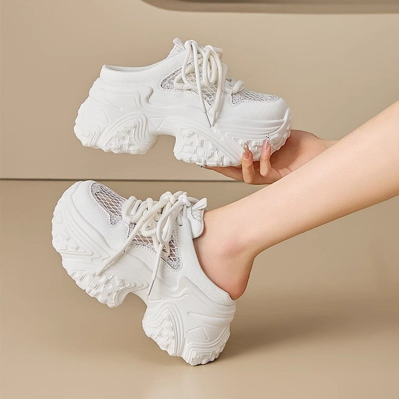 Women's sporty sneakers with high platform and breathable mesh structure