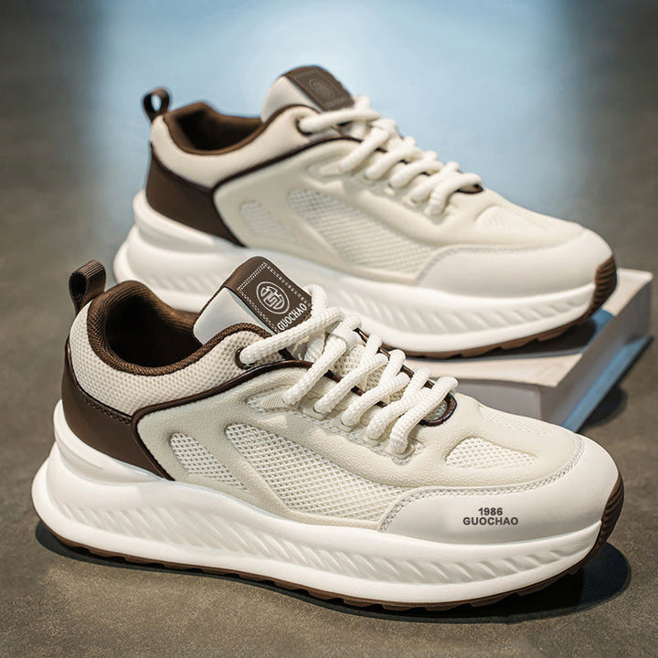 Sports shoes for women with breathable mesh upper and stable profile sole