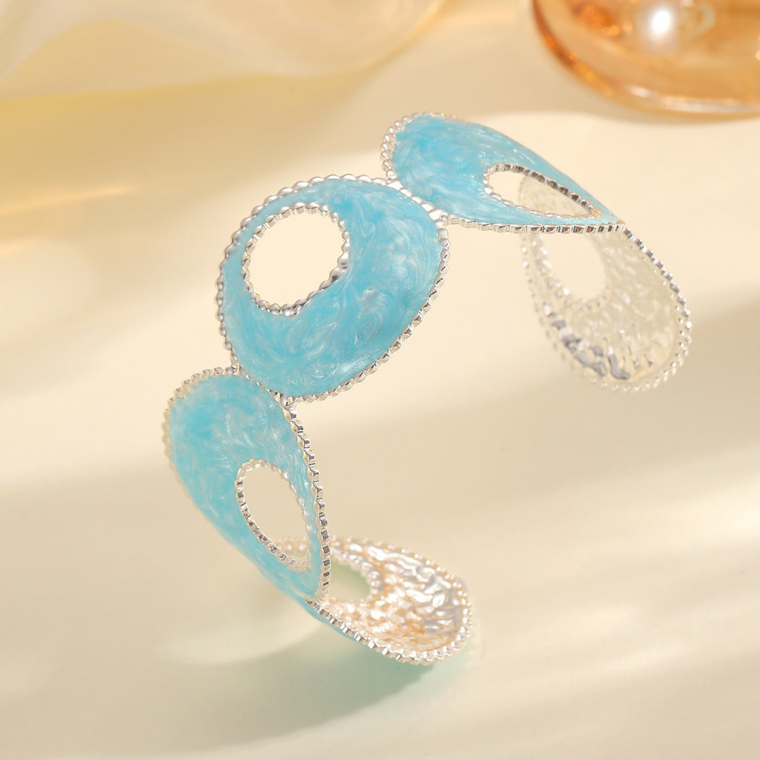 Women Open Bangle with artistic, multicolored design Tom Cottons